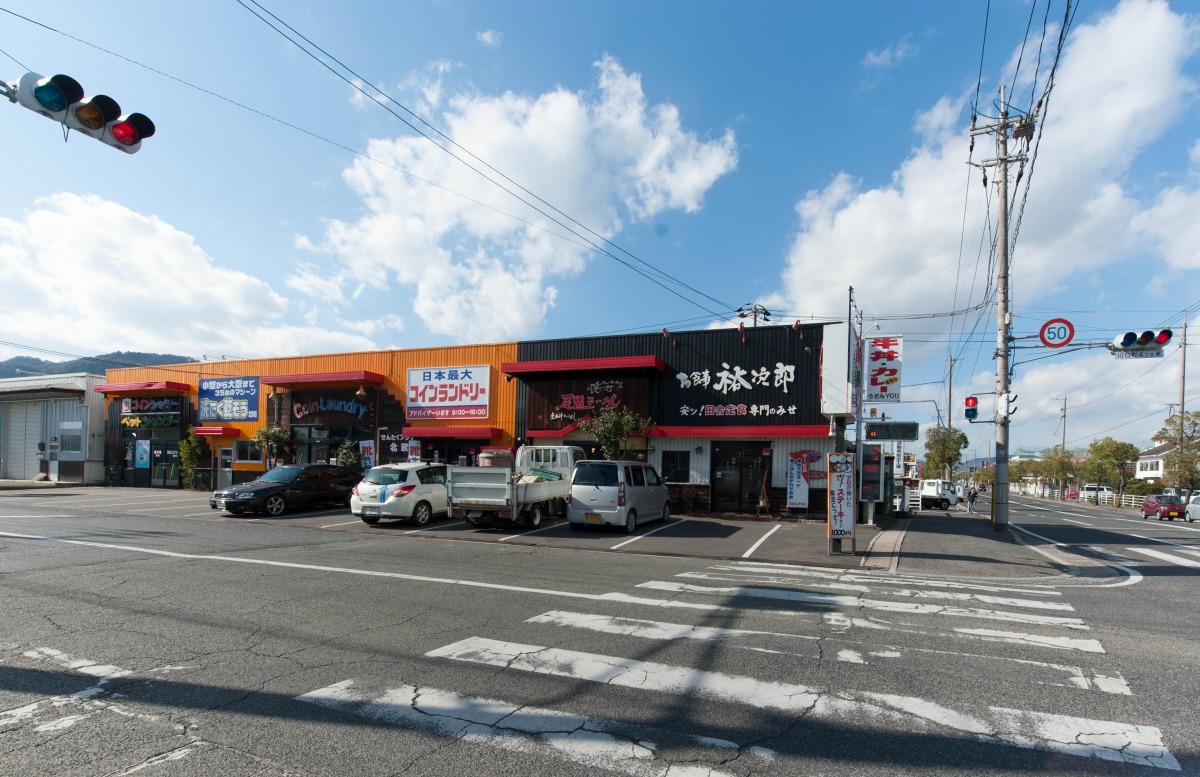 大型コインランドリーチェーン店　